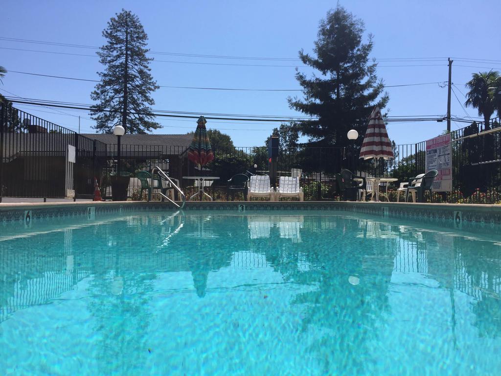Paradise Inn Zewnętrze zdjęcie